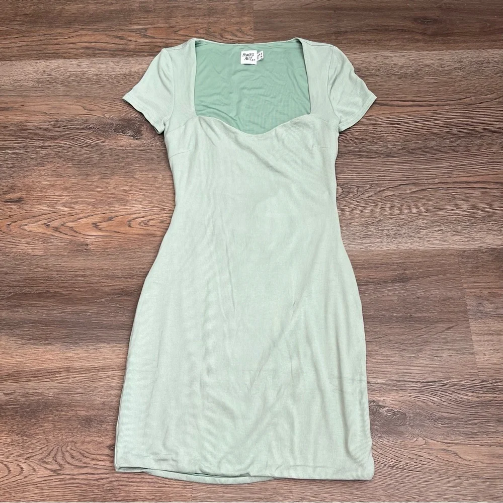 NEW Princess Polly Nolan Short Sleeve Mini Dress Green Sage Size 4 Open Back - Picture 2 of 10